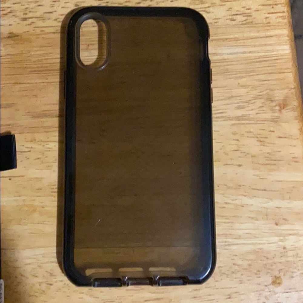 iPhone XR protection case Tech21 EVOCHECK